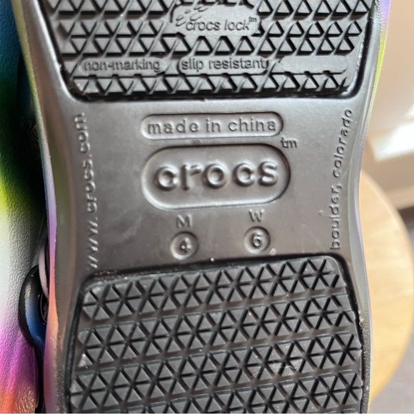 Crocs Bistro Graphic Slip Resistant Clog Neon Tie Dye Work Women’s 6 Men’s 4 NEW - Picture 10 of 10